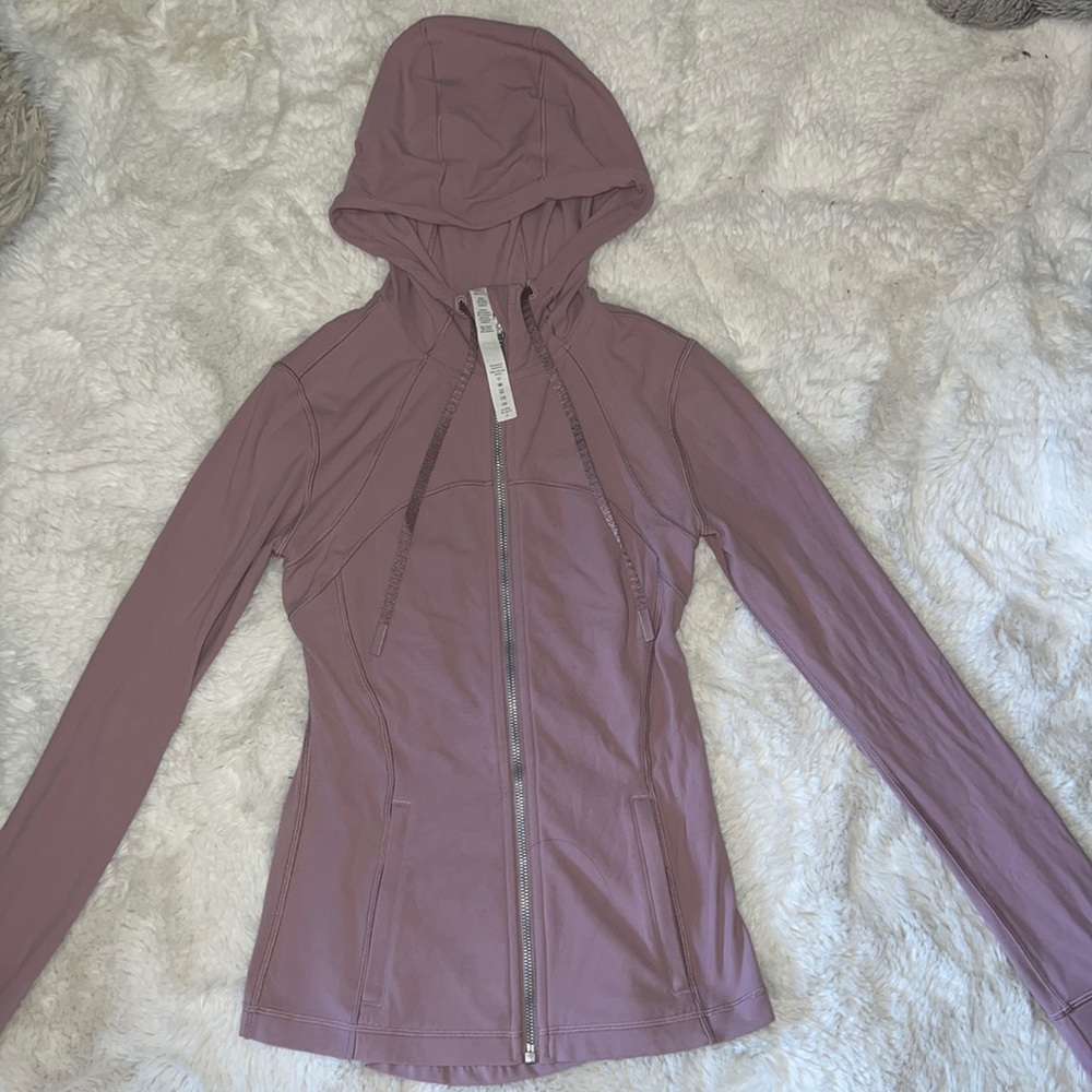 Lululemon hooded define nulu jacket size 4